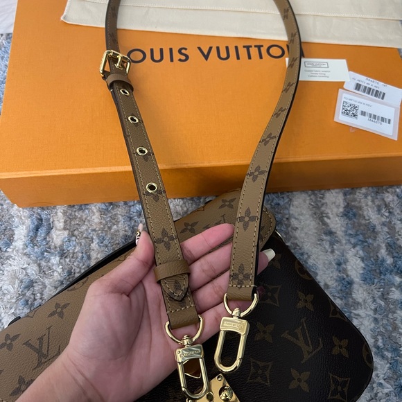 NWT Louis Vuitton Pochette Metis in Reverse Monogram (MADE IN FRANCE) DATE CODE - Picture 13 of 16
